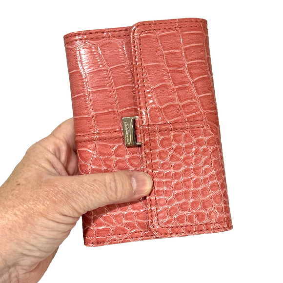 Liz Claiborne Light Pink Wallet Mock Croc Trifold Snap Flap Style Fashion Purse - Picture 9 of 9